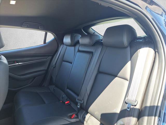 Used 2020 MAZDA MAZDA3 Hatchback image 15