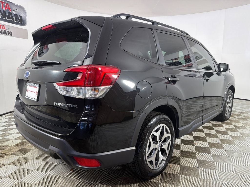 Used 2023 Subaru Forester Premium AWD/4WD image 4