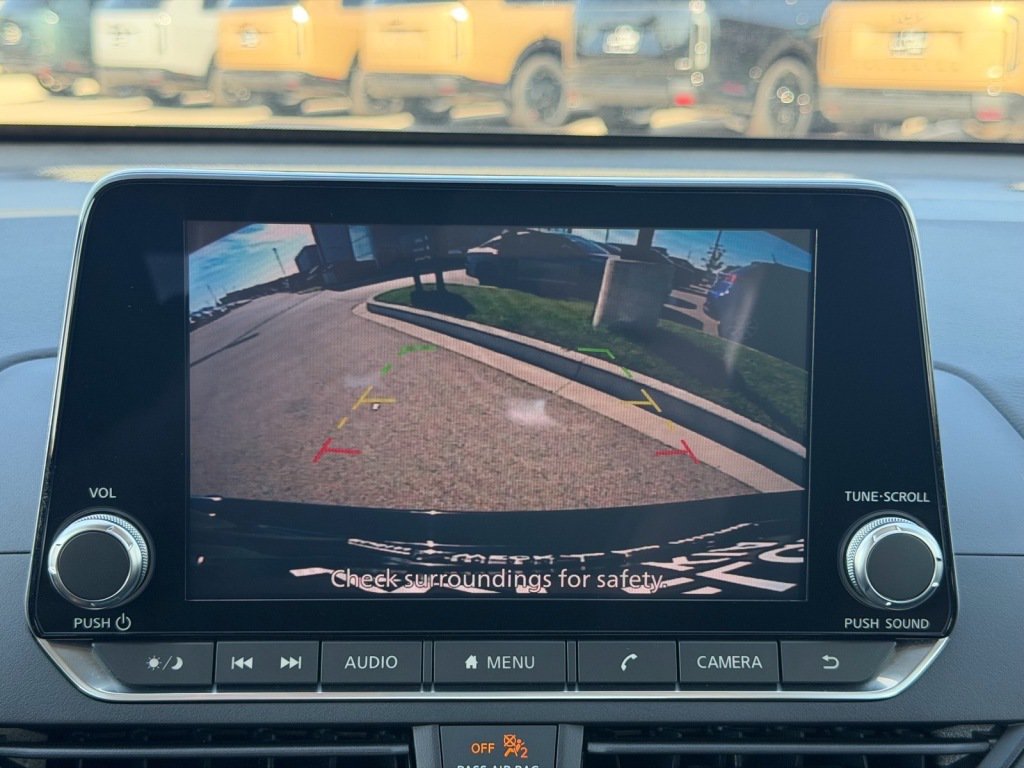 Used 2021 Nissan Altima 2.5 SV FWD image 15