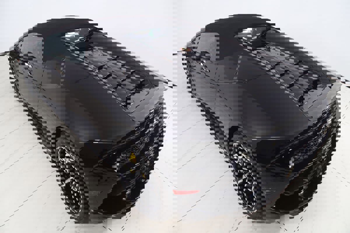 Used 2023 Lamborghini Huracan EVO image 40