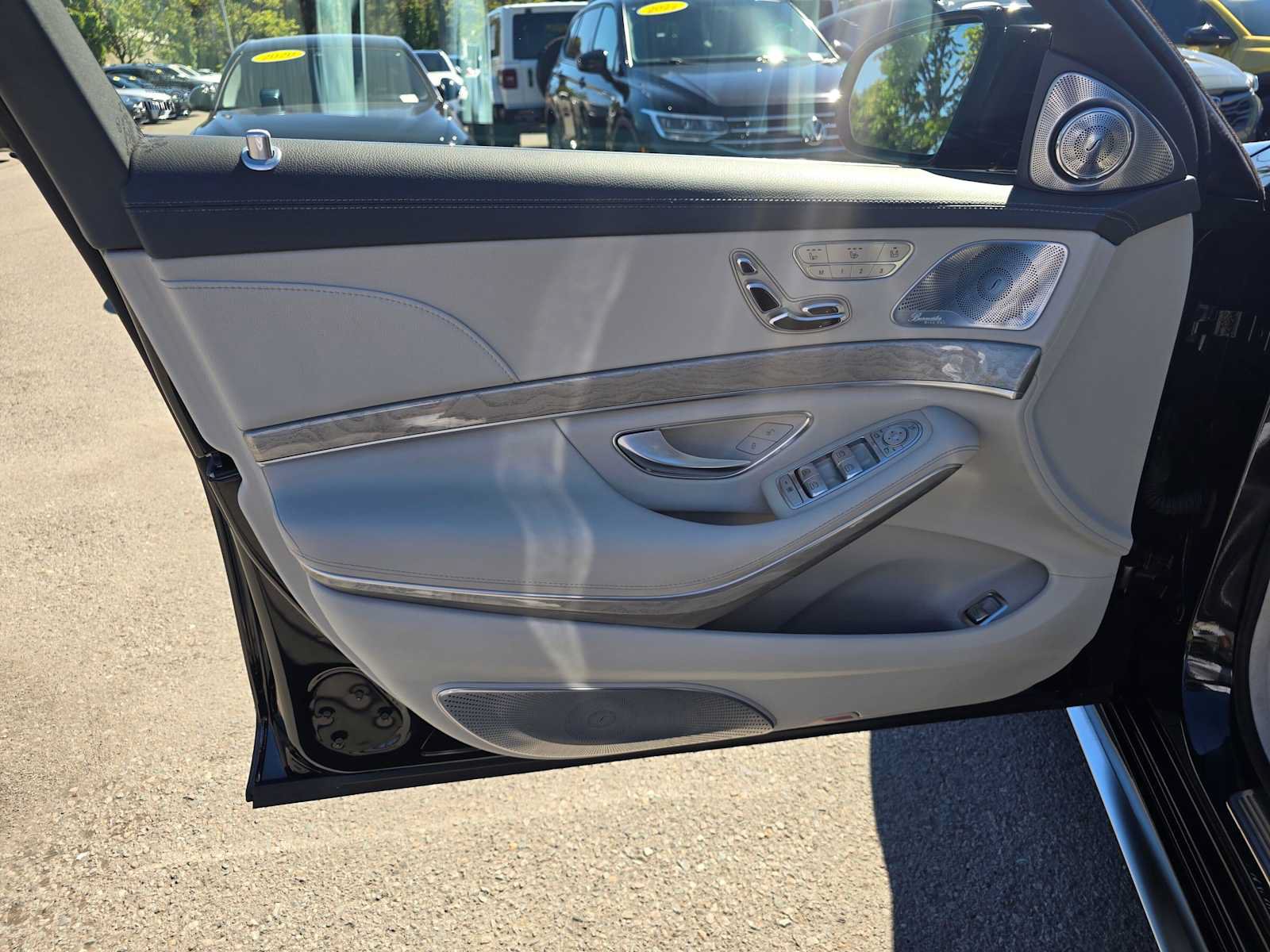 Used 2014 Mercedes-Benz S 63 AMG 4MATIC Sedan image 17