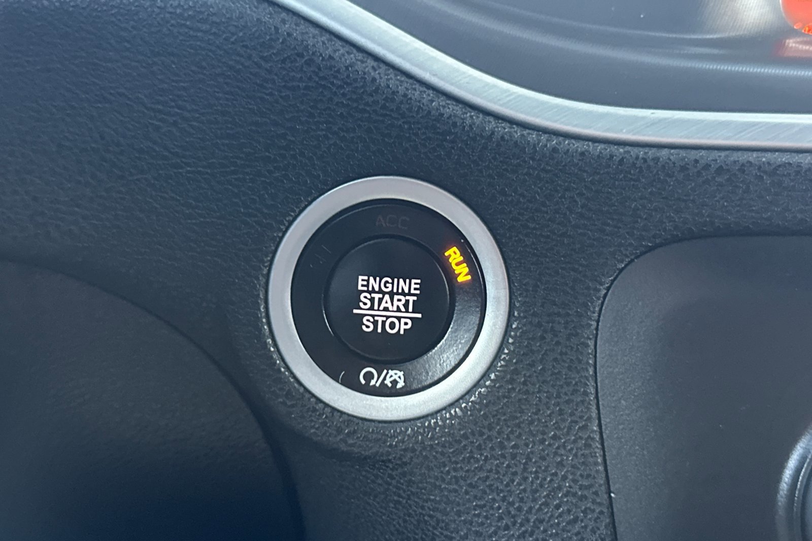 Used 2022 Dodge Charger R/T w/ Blacktop Package image 22