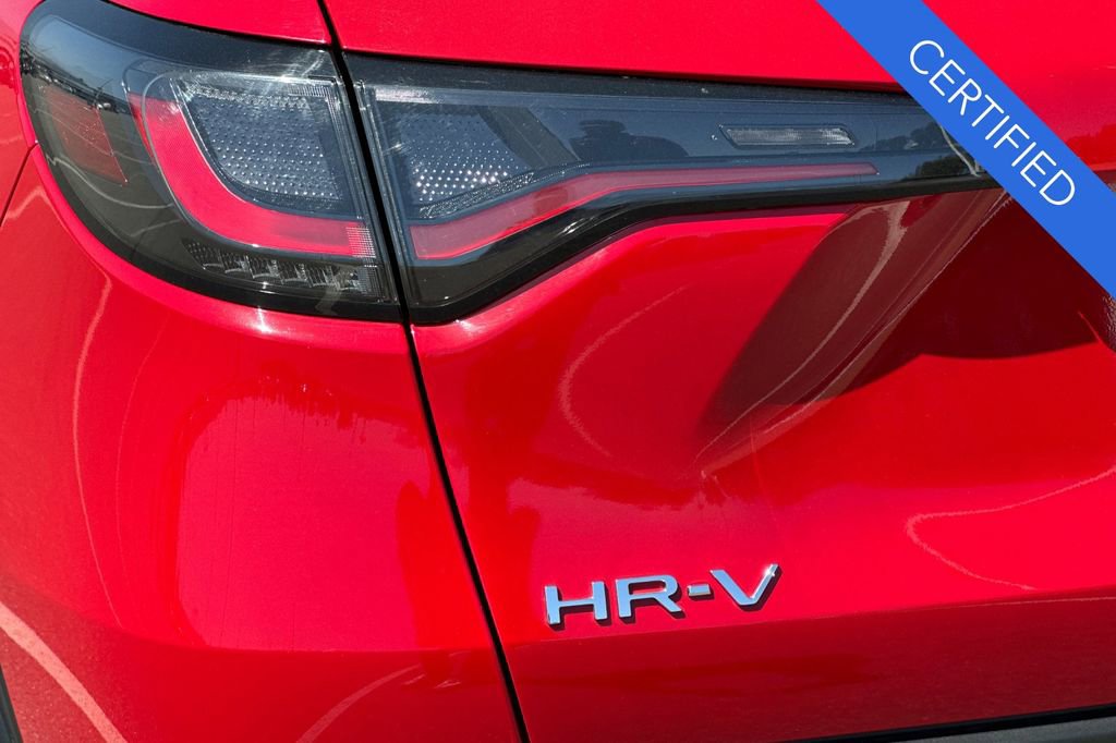 Certified 2025 Honda HR-V Sport image 30