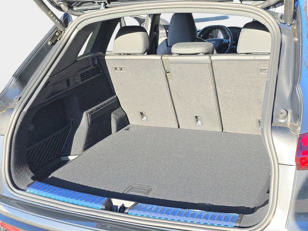 Certified 2025 Audi SQ5 Premium Plus image 12