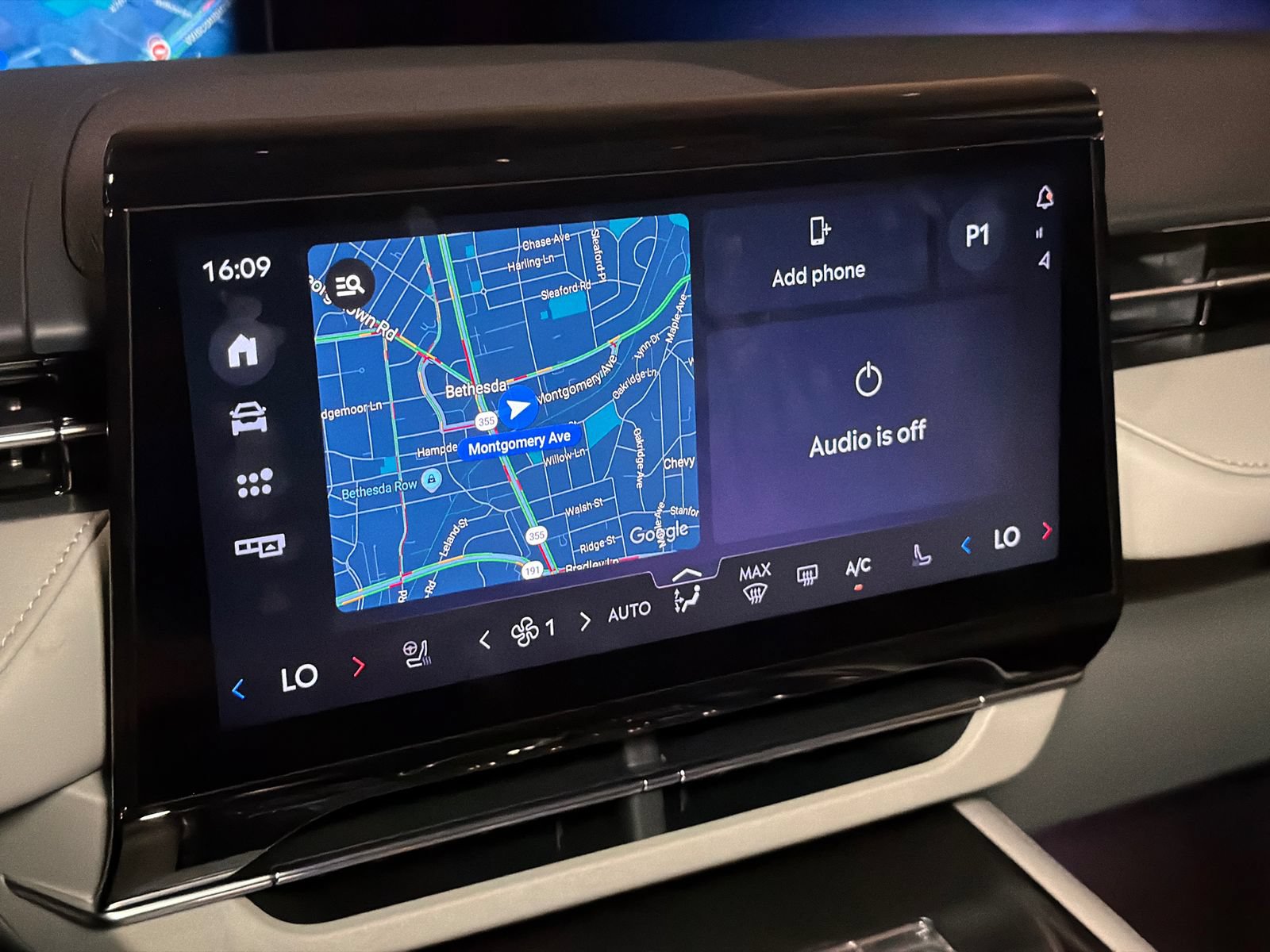 New 2026 Lincoln Nautilus Premier AWD/4WD image 24