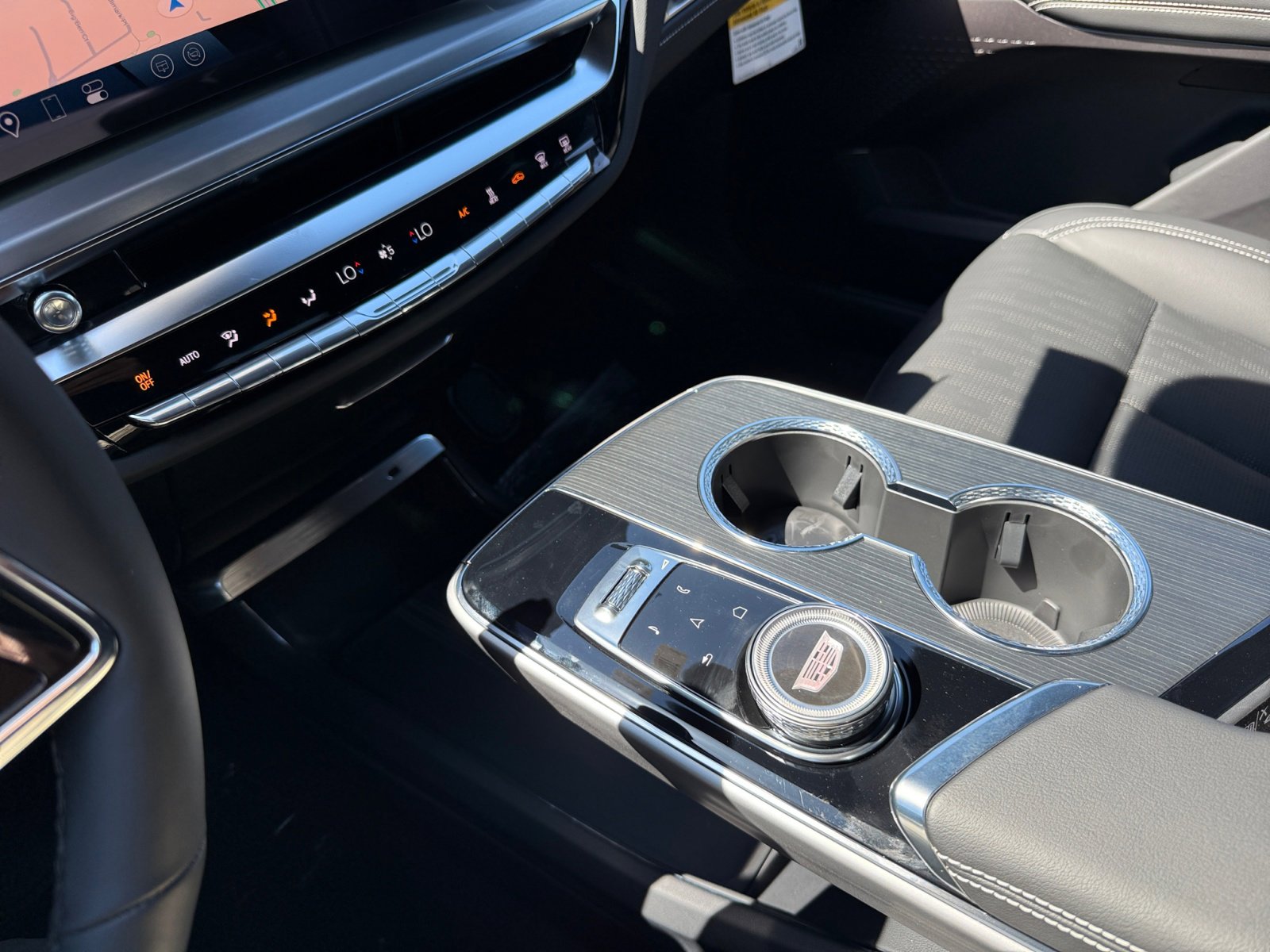 New 2025 Cadillac Lyriq Luxury image 13