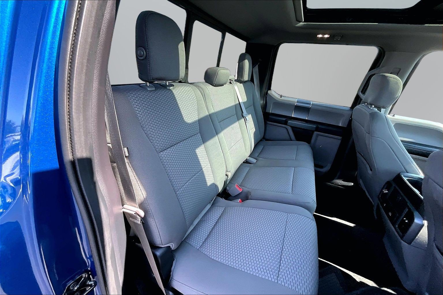 Used 2018 Ford F150 XLT w/ Equipment Group 302A Luxury AWD/4WD image 17