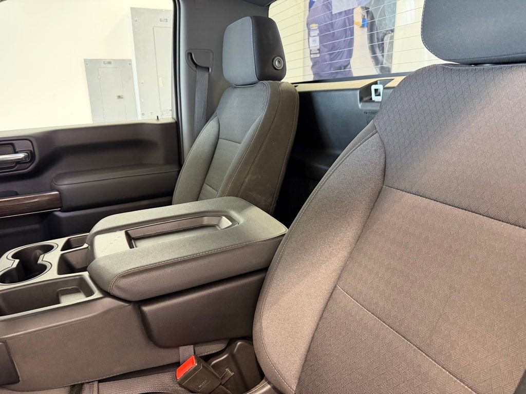 Used 2022 Chevrolet Silverado 3500 LT w/ Convenience Package image 11