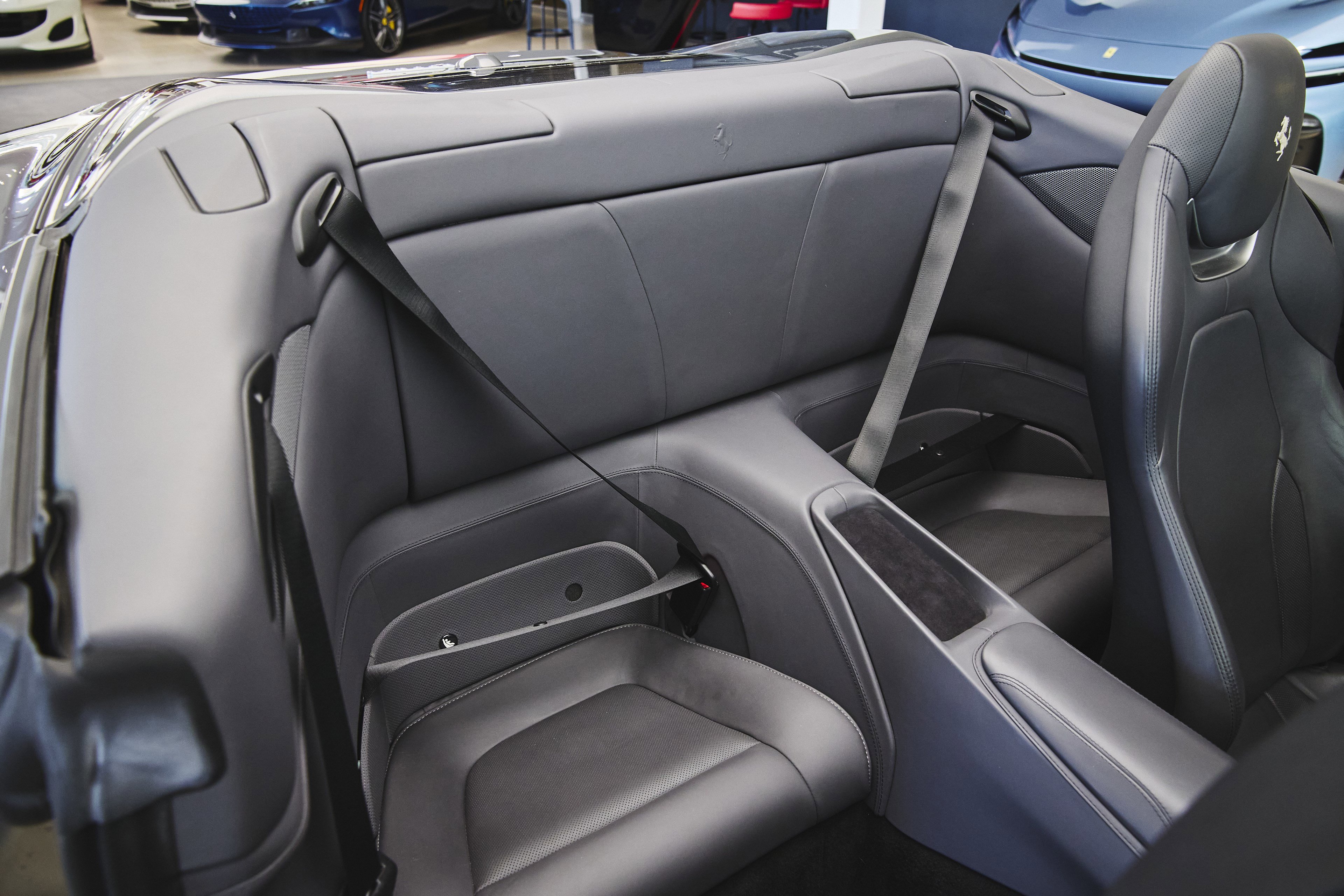 Used 2019 Ferrari Portofino RWD image 30