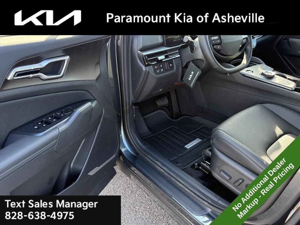 New 2026 Kia Sportage EX w/ EX Panoramic Sunroof Package AWD/4WD image 17