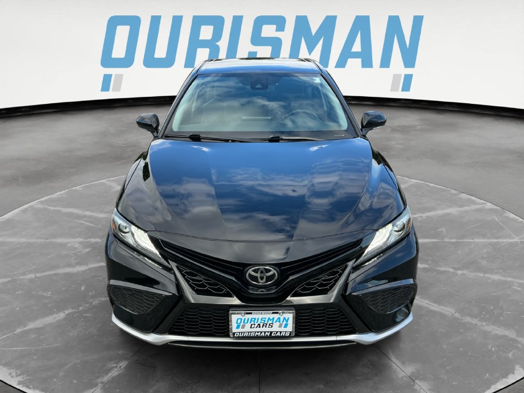 Used 2021 Toyota Camry XSE FWD image 9