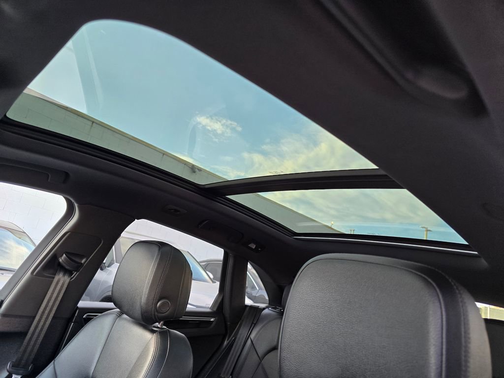 Used 2023 Porsche Macan image 5