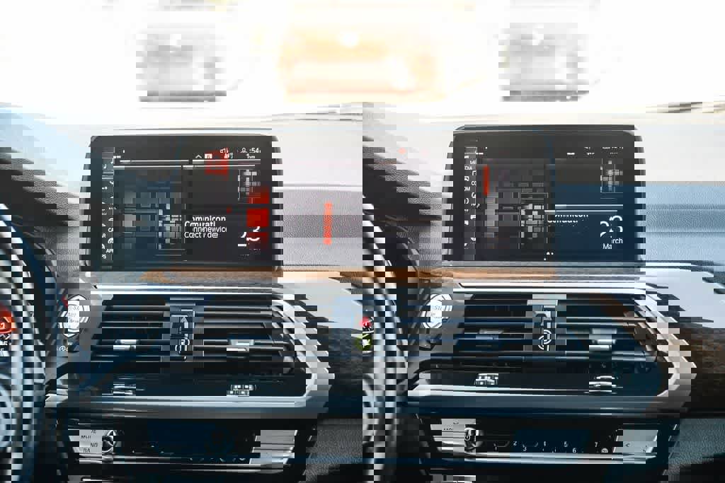 Used 2021 BMW X4 xDrive30i w/ Convenience Package image 13