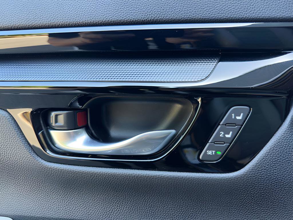 Used 2024 Honda CR-V EX-L image 11