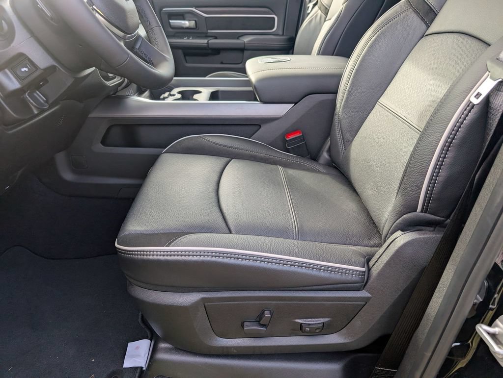 New 2026 RAM 3500 Laramie AWD/4WD image 12