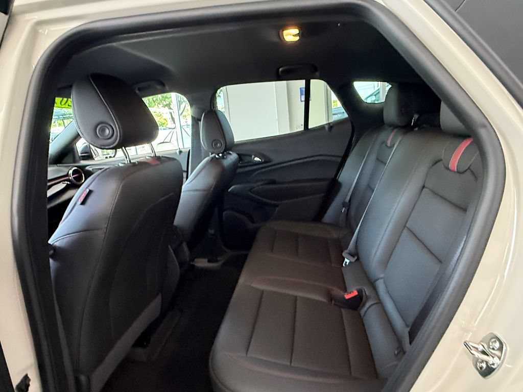 Certified 2026 Chevrolet Trax RS w/ Driver Confidence Package FWD image 4