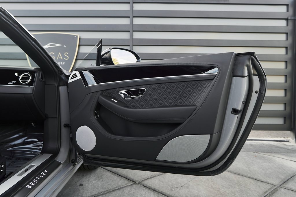Used 2024 Bentley Continental GT S image 18