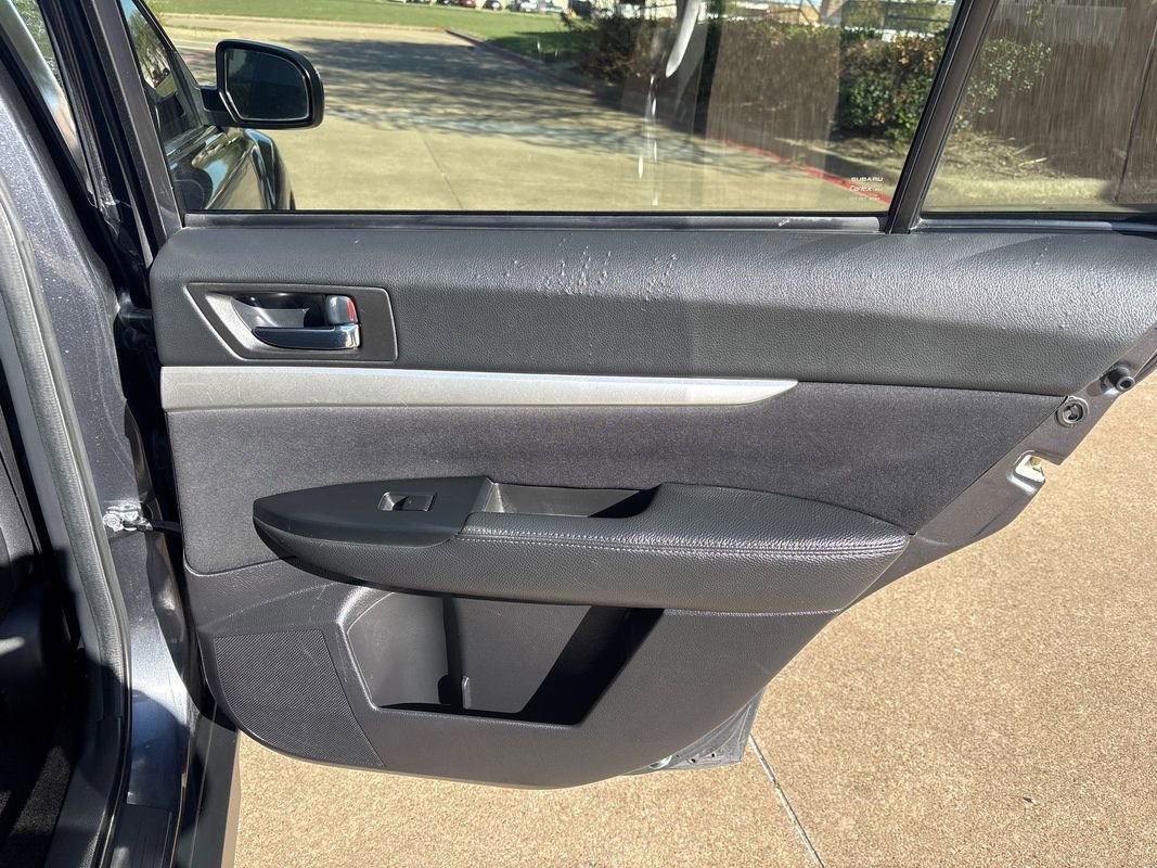 Used 2012 Subaru Outback 2.5i Premium w/ All-Weather Pkg image 23