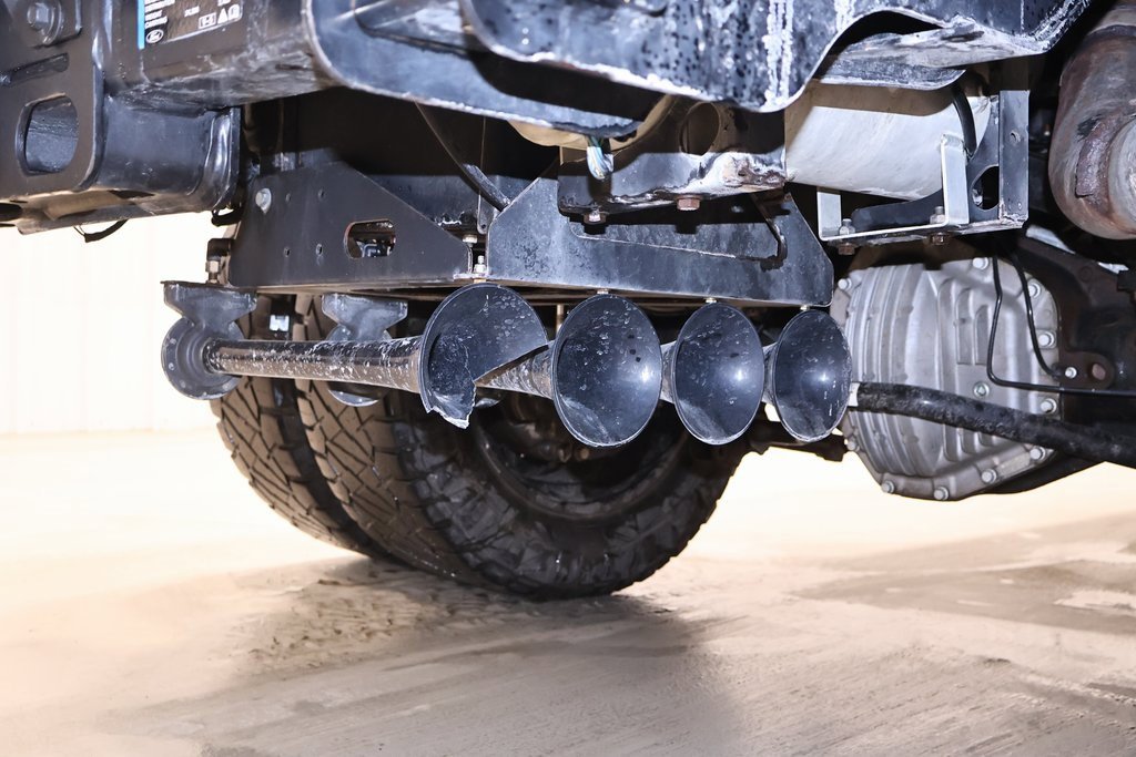 Used 2022 Ford F450 Platinum w/ FX4 Off-Road Package image 47