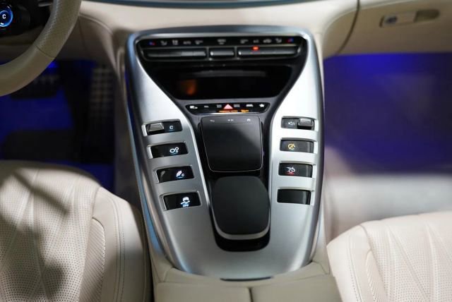 Used 2024 Mercedes-Benz AMG GT 43 image 25