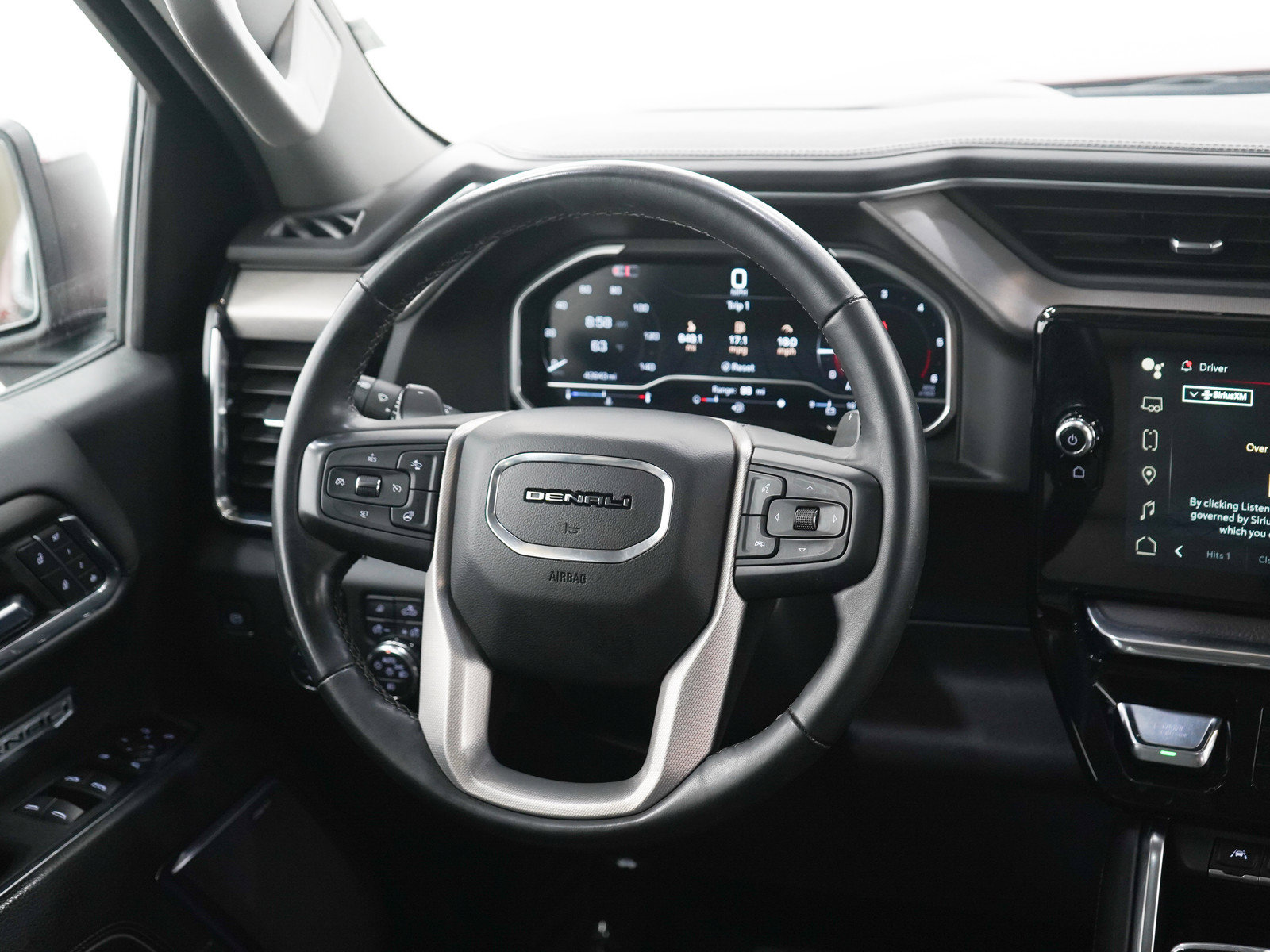 Used 2024 GMC Sierra 1500 Denali w/ Denali Reserve Package AWD/4WD image 15