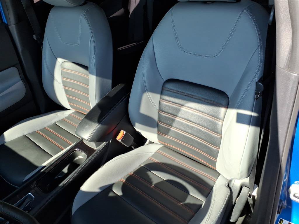 Used 2023 Nissan Kicks SR w/ SR Premium Package FWD image 16