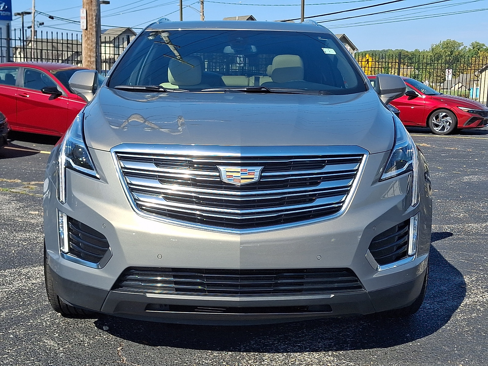 Used 2019 Cadillac XT5 Luxury FWD image 2