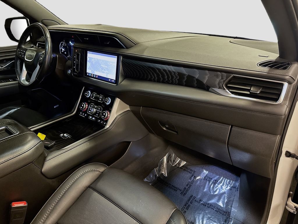 Used 2021 GMC Yukon XL Denali image 39