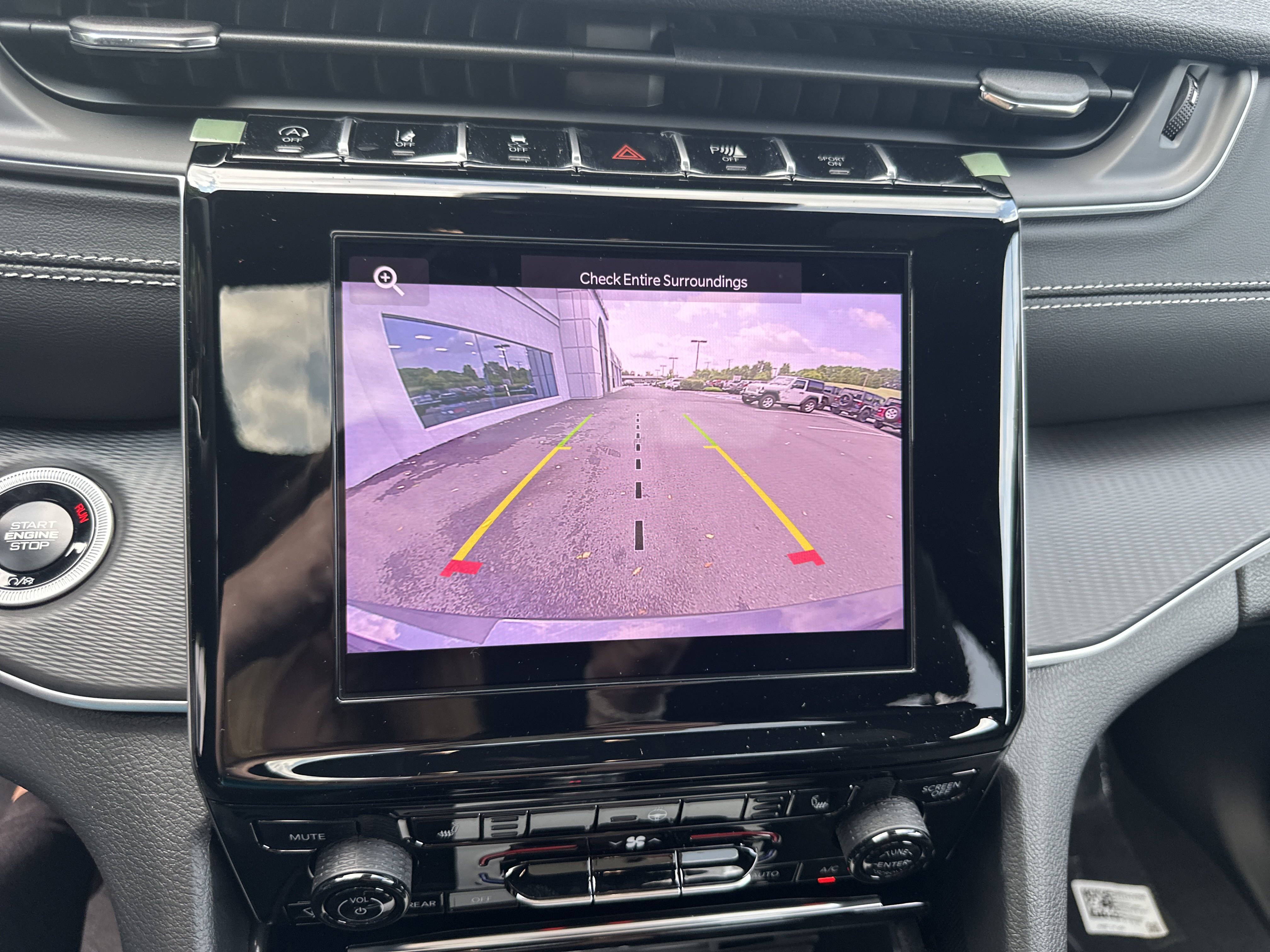 New 2025 Jeep Grand Cherokee L Altitude image 27