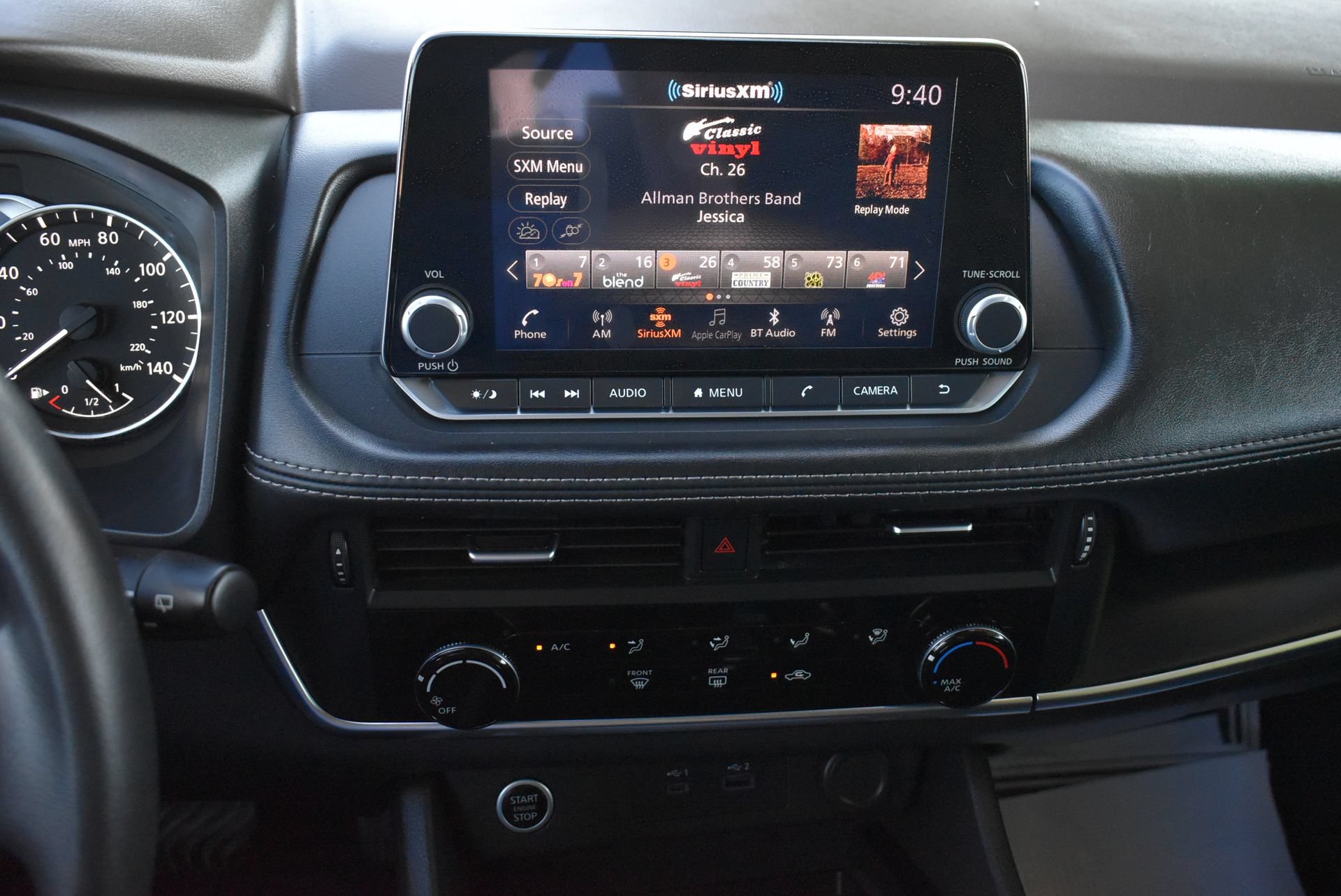 Used 2023 Nissan Rogue S AWD/4WD image 23