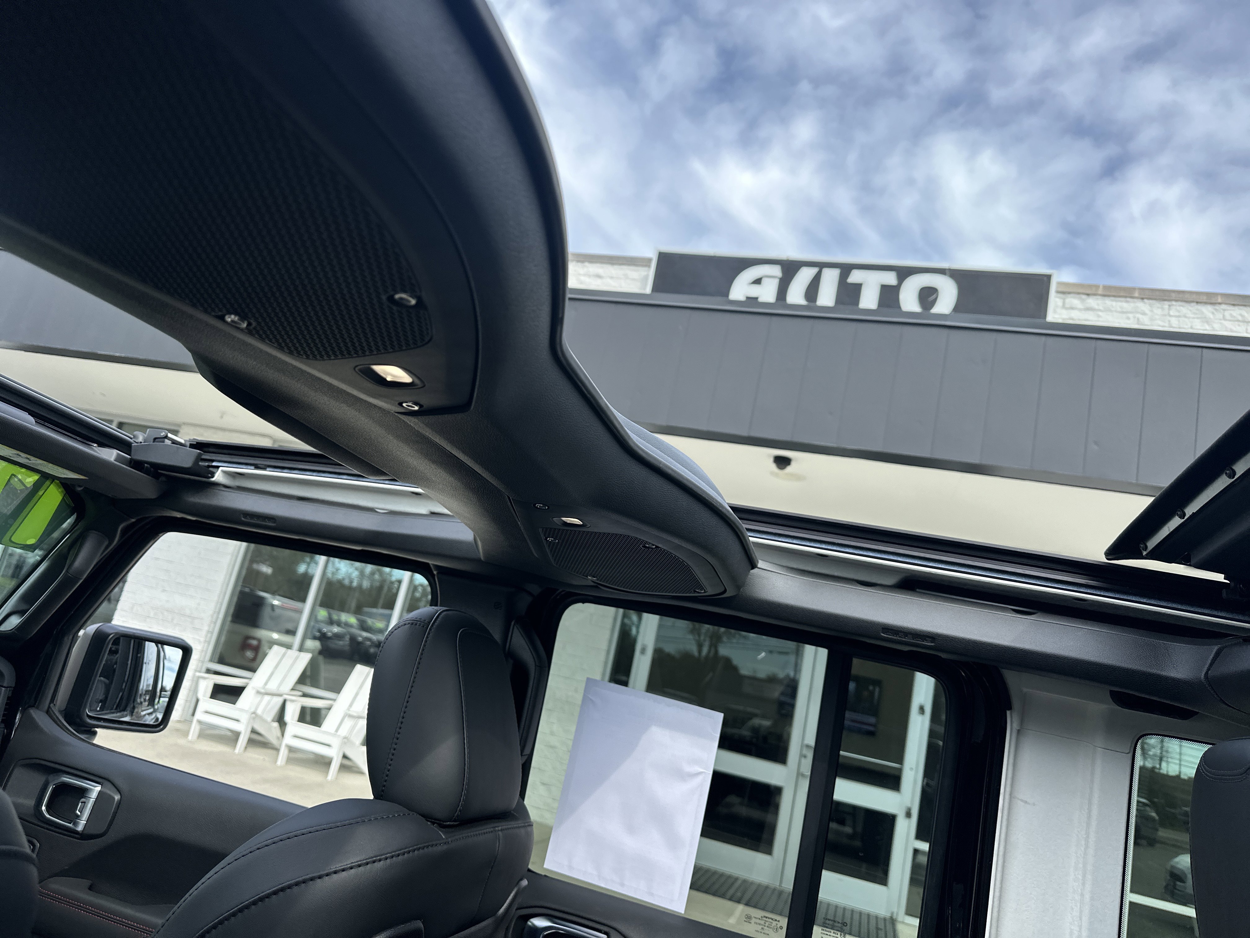 Used 2026 Jeep Wrangler Unlimited Rubicon 392 image 13