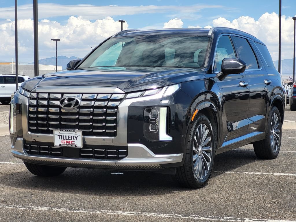 Used 2024 Hyundai Palisade Calligraphy FWD image 4
