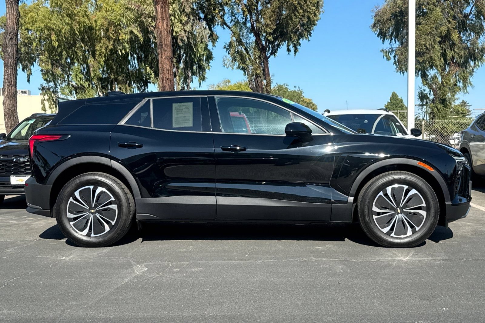 Used 2026 Chevrolet Blazer EV LT FWD image 4