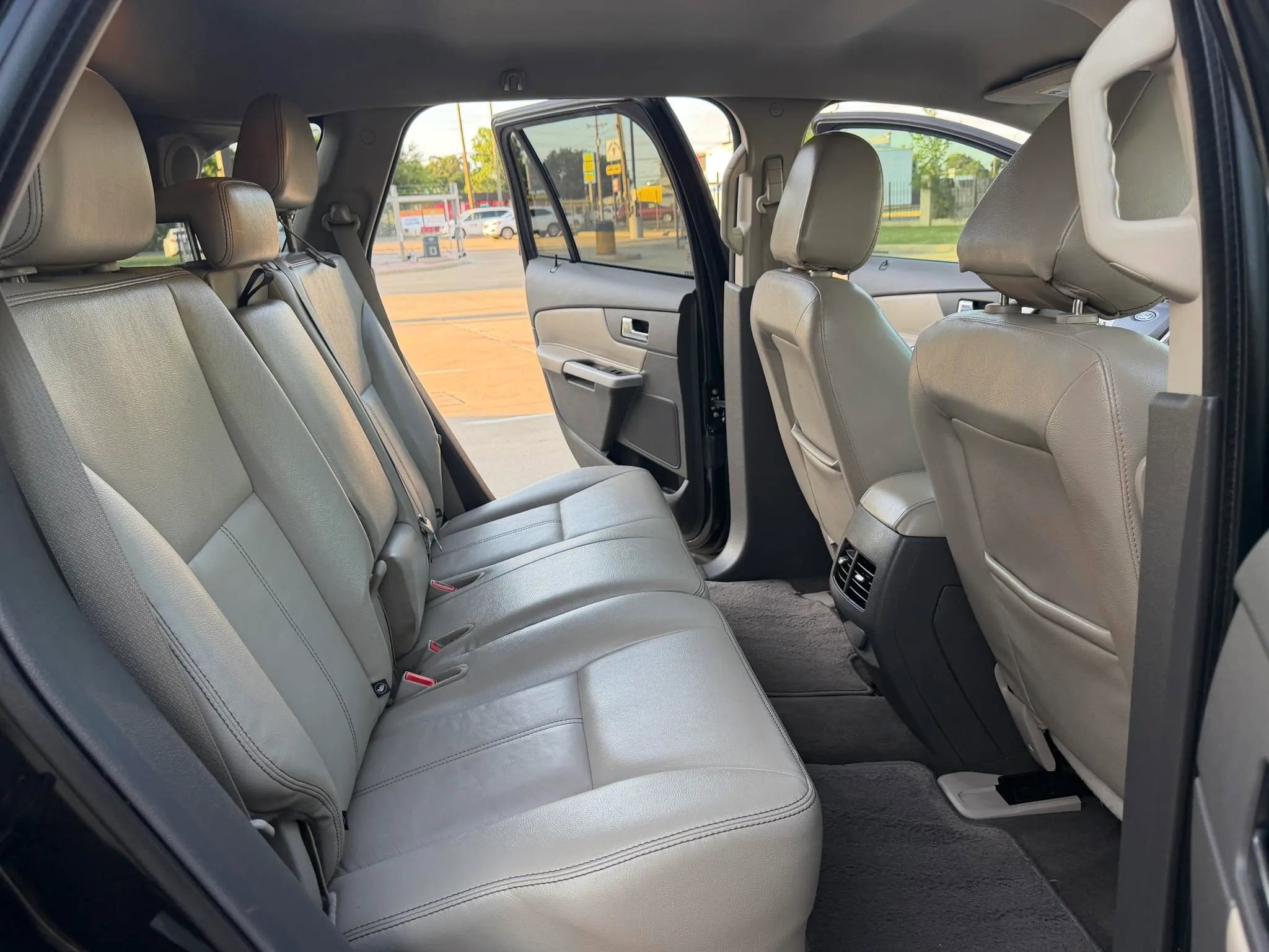 Used 2014 Ford Edge Limited w/ Driver Entry Package FWD image 27