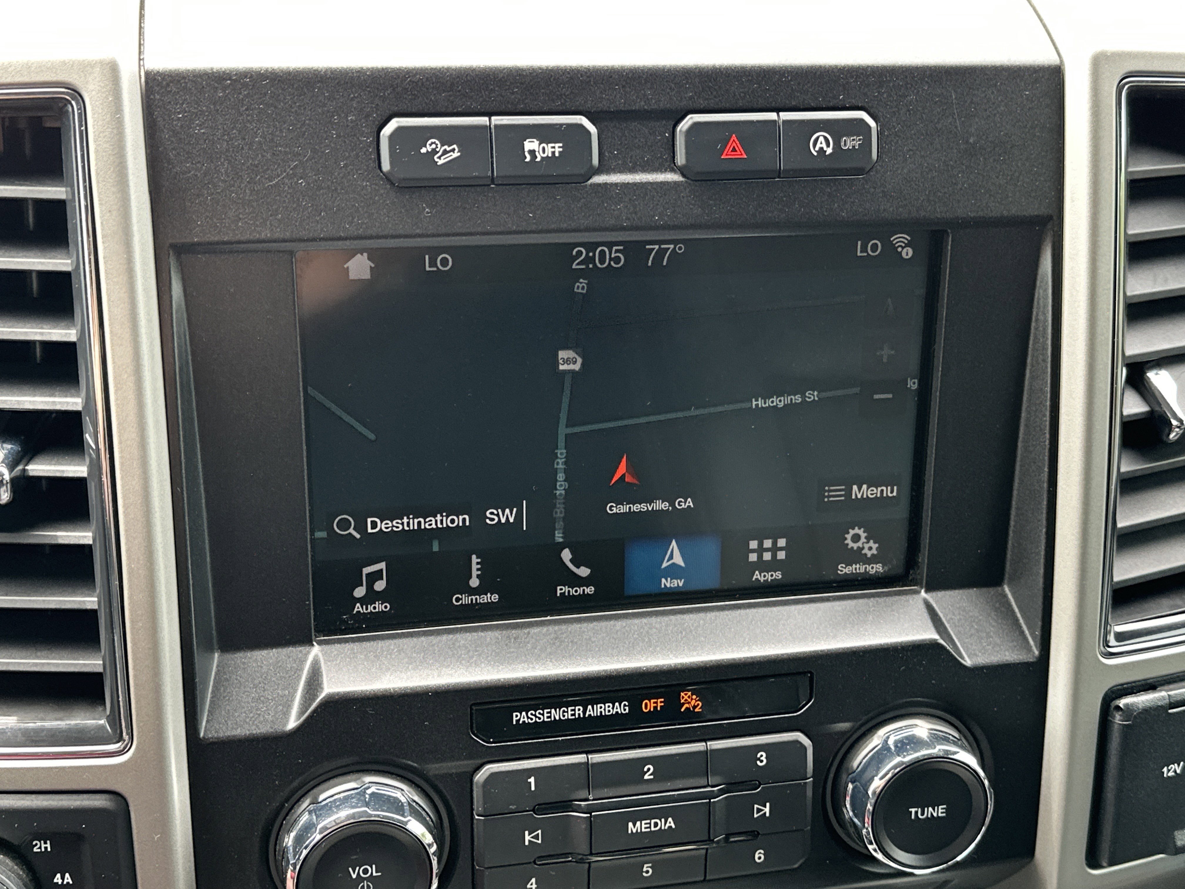 Used 2018 Ford F150 Lariat image 23