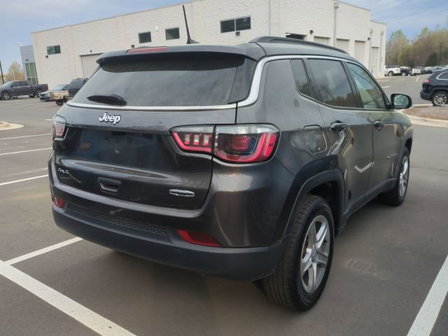 Used 2024 Jeep Compass Latitude image 5