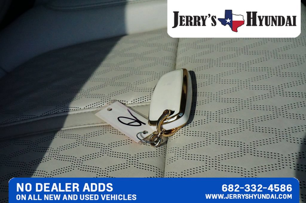 Used 2022 Lincoln Nautilus Black Label w/ Class II Trailer Tow Package AWD/4WD image 27