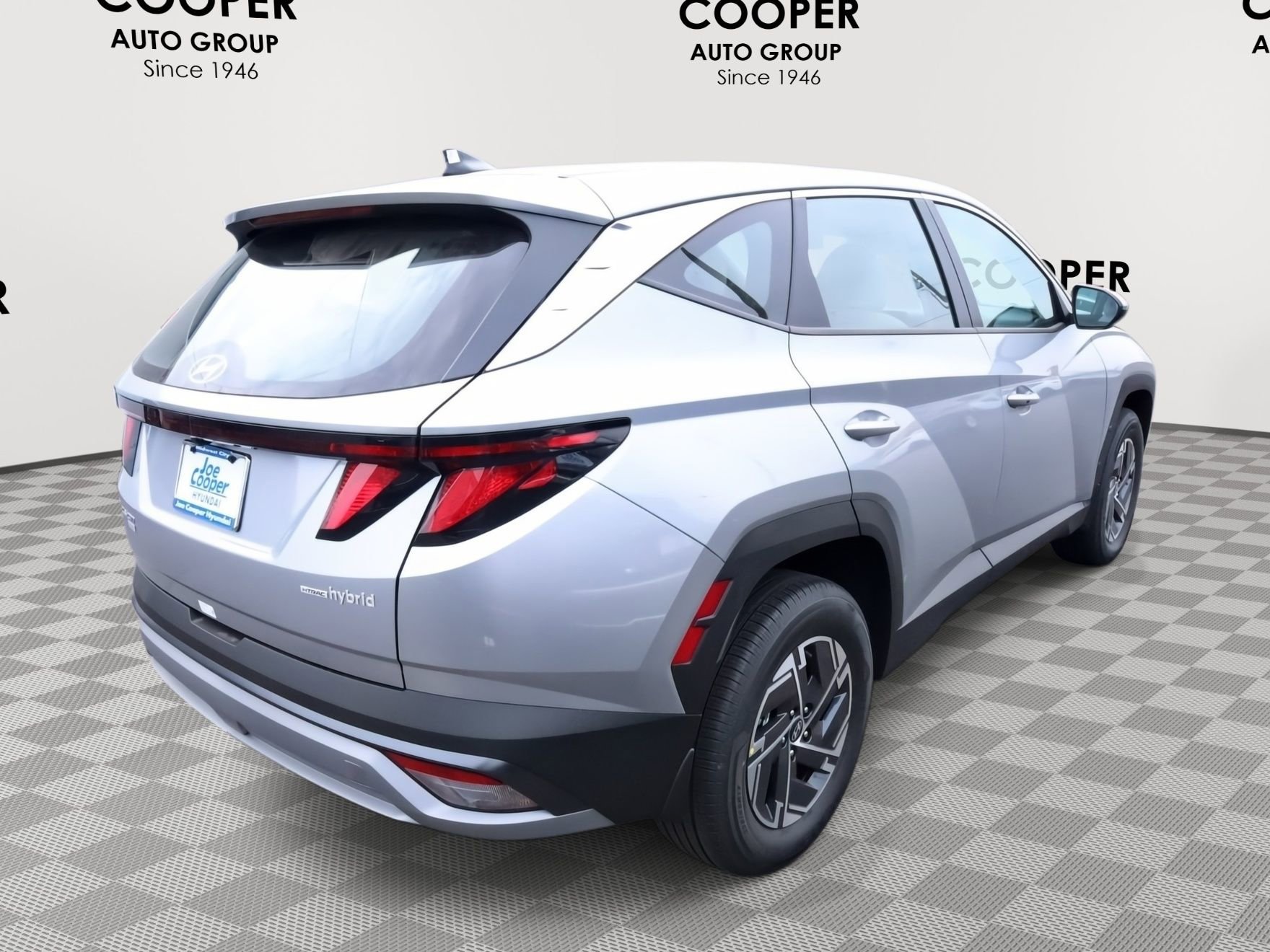 New 2026 Hyundai Tucson Blue SE image 9