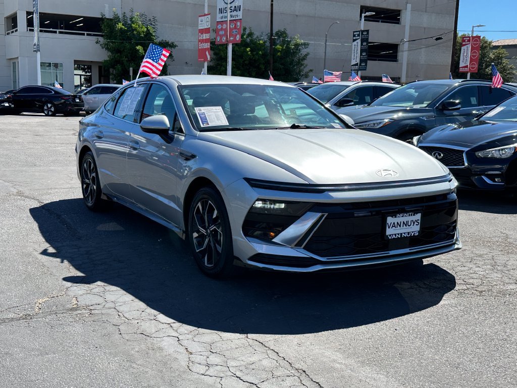 Used 2025 Hyundai Sonata SEL FWD image 10