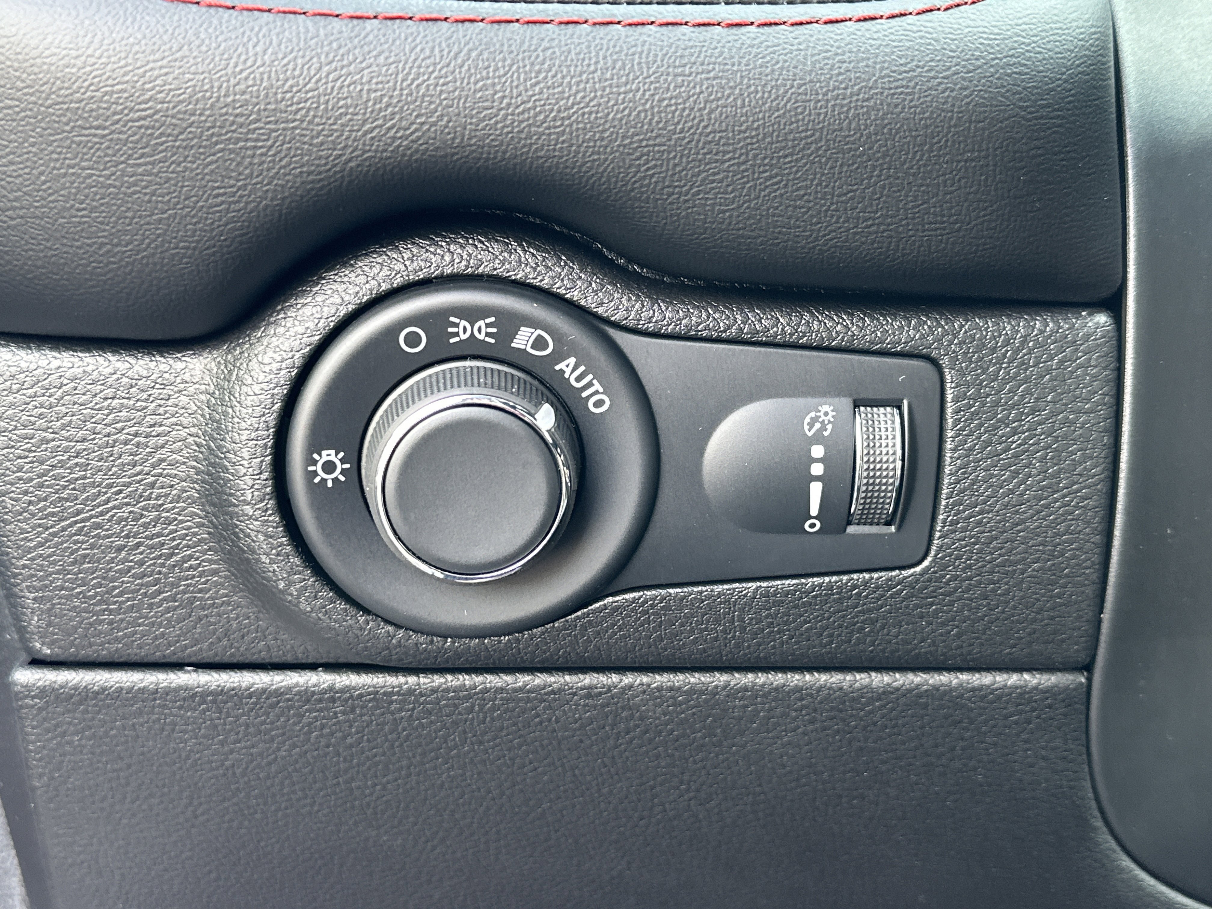 New 2026 Dodge Durango GT image 12