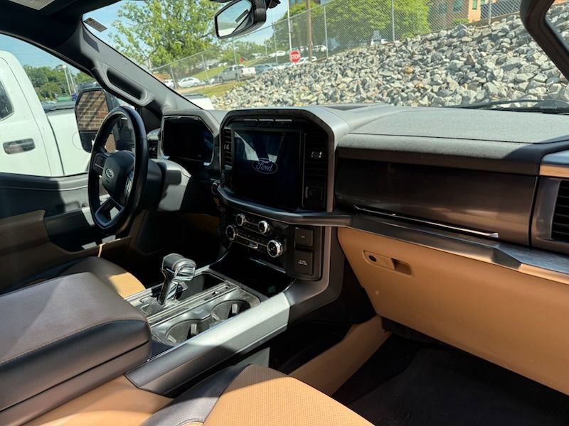 Used 2022 Ford F150 Lariat AWD/4WD image 4