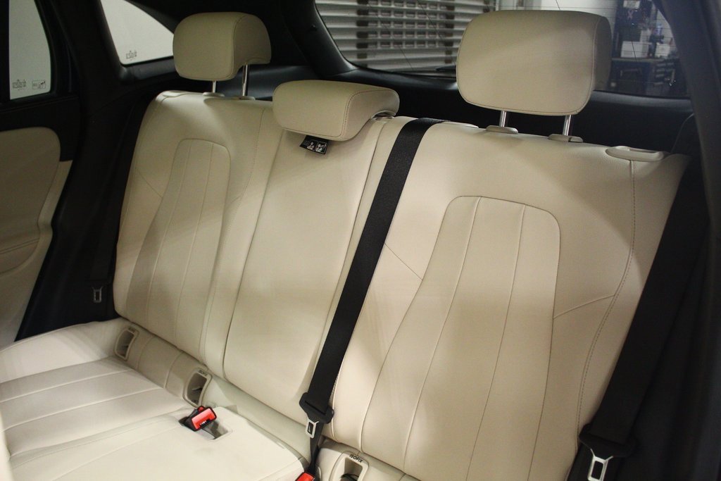 Used 2022 Mercedes-Benz GLA 250 4MATIC image 29