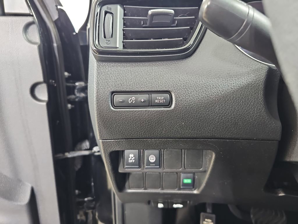 Used 2019 Nissan Rogue Sport SV image 30