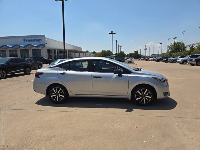 Used 2025 Nissan Versa S w/ S Plus Package FWD image 4