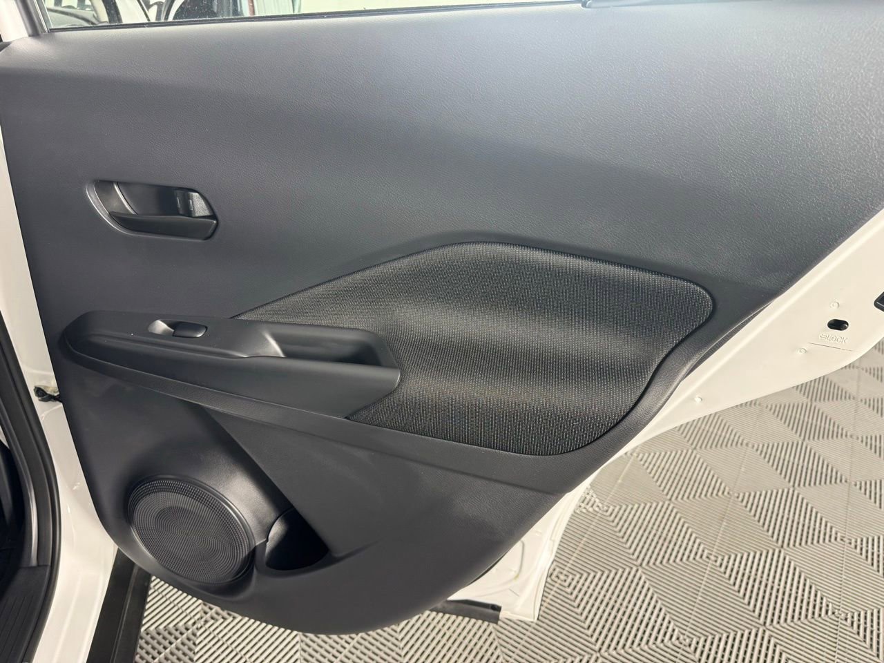 Used 2024 Nissan Kicks S image 23