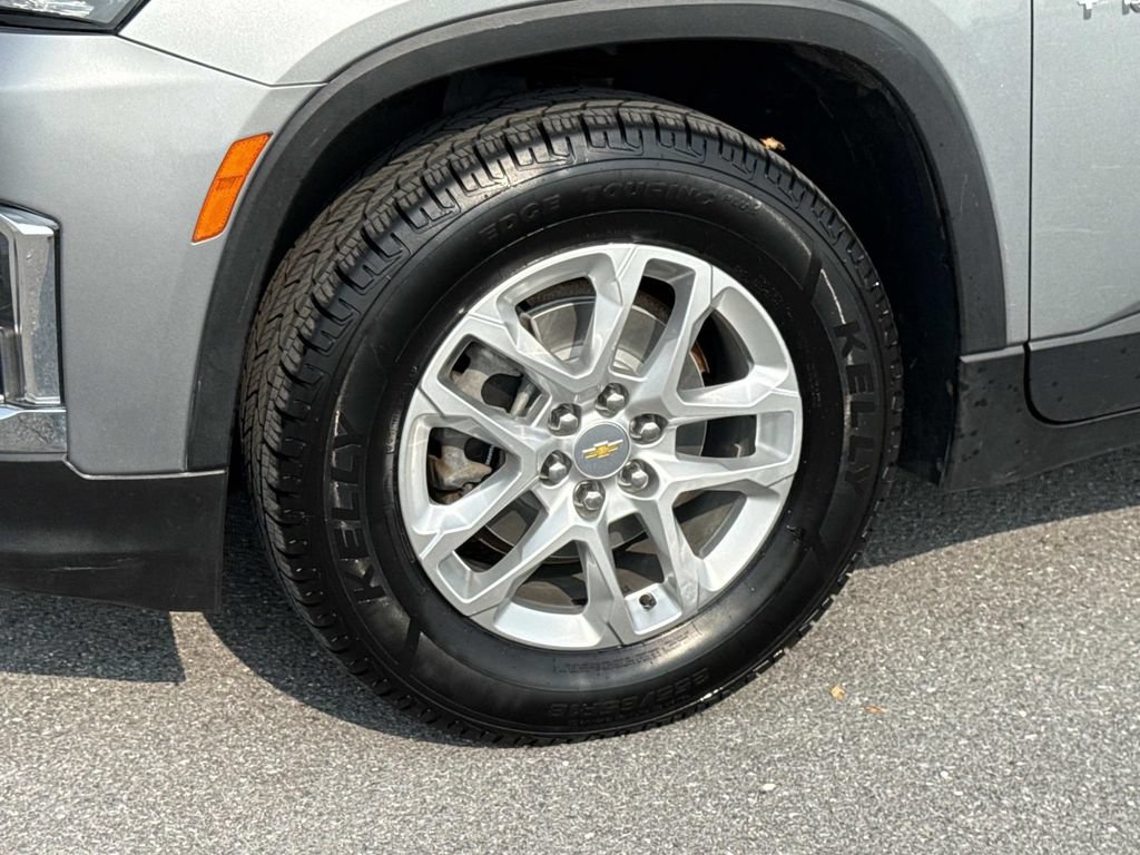 Used 2023 Chevrolet Traverse LS w/ Safety Package AWD/4WD image 30