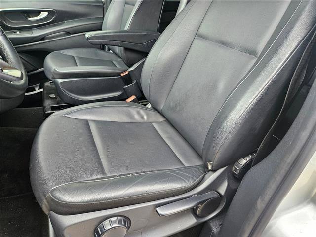 Used 2023 Mercedes-Benz Metris Passenger image 13