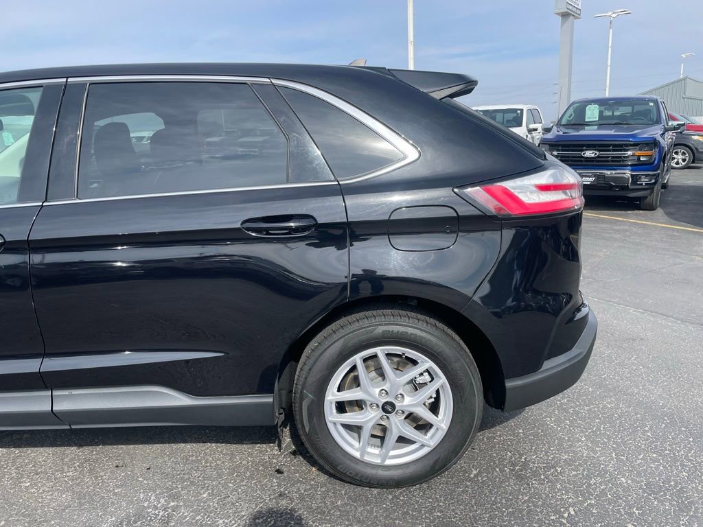 Used 2023 Ford Edge SEL image 27