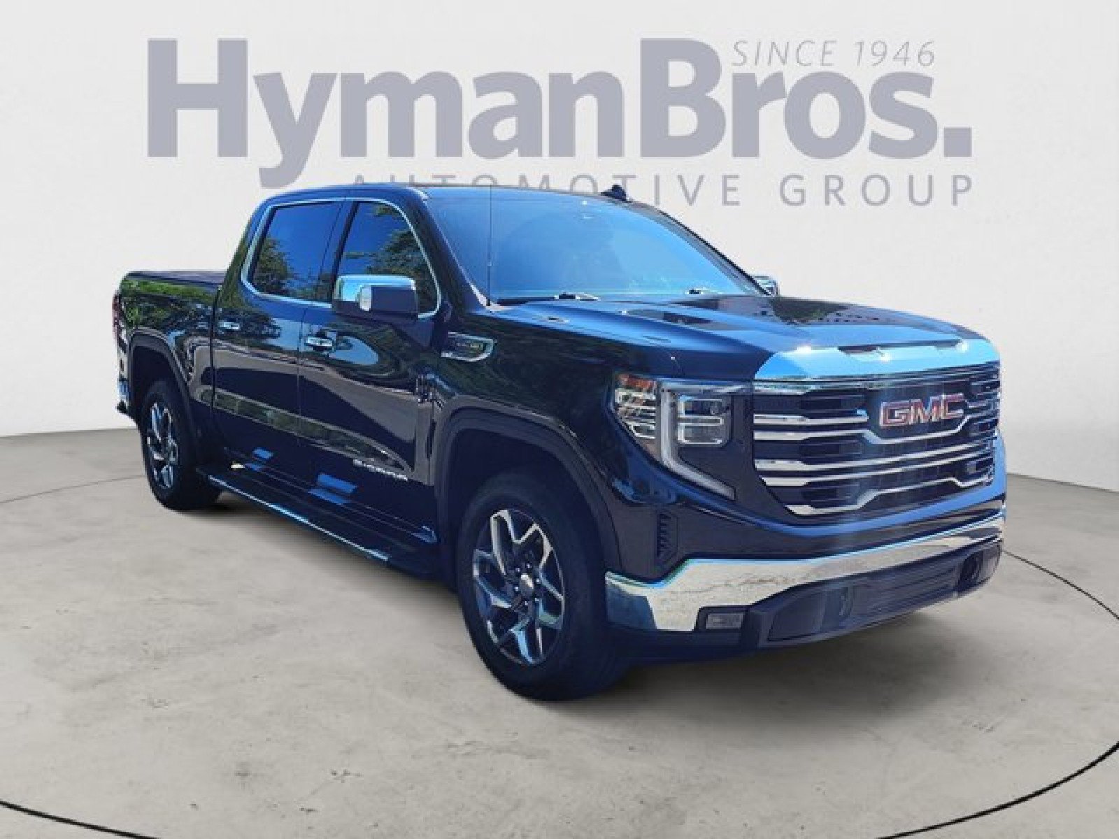 Used 2023 GMC Sierra 1500 SLT w/ SLT Premium Package AWD/4WD image 1