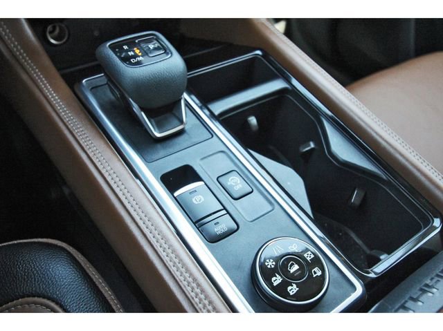 Used 2023 Nissan Pathfinder Platinum w/ Cargo Package AWD/4WD image 27